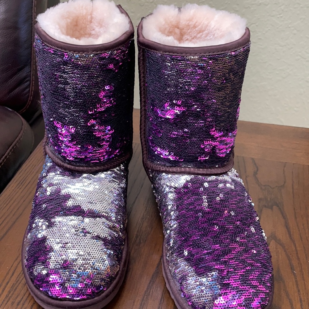 UGG boots sequin size 6